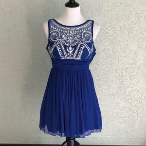 B. Darlin Formal Dress - Sz 1/2